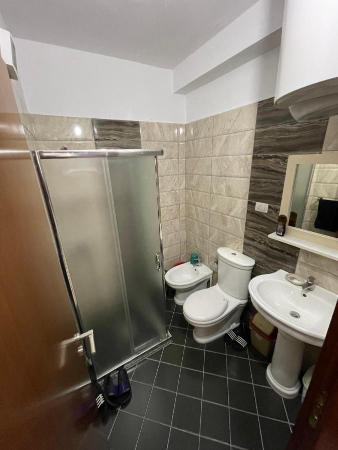 Vlorë E.I.R Apartments מראה חיצוני תמונה