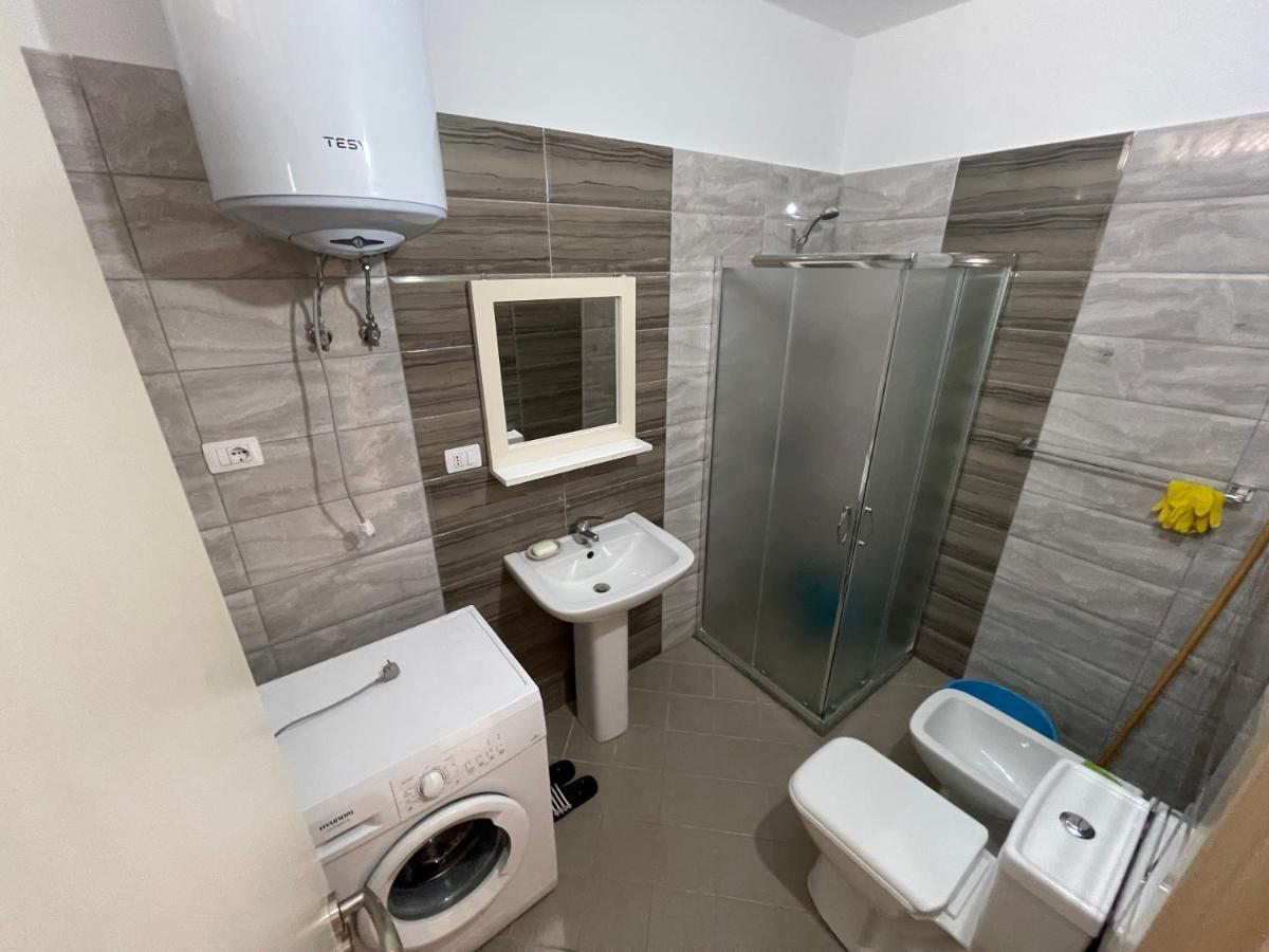 Vlorë E.I.R Apartments מראה חיצוני תמונה