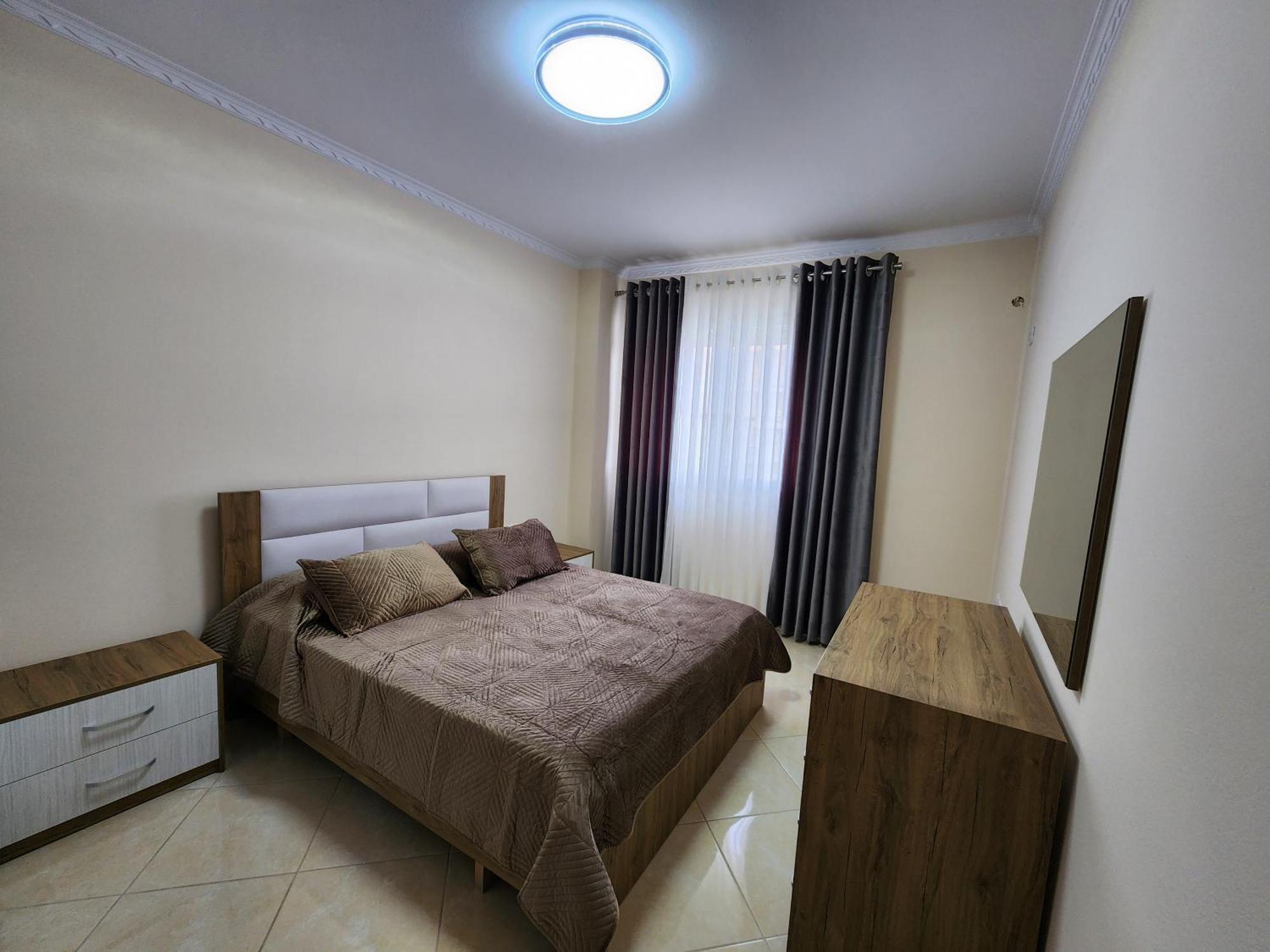 Vlorë E.I.R Apartments מראה חיצוני תמונה