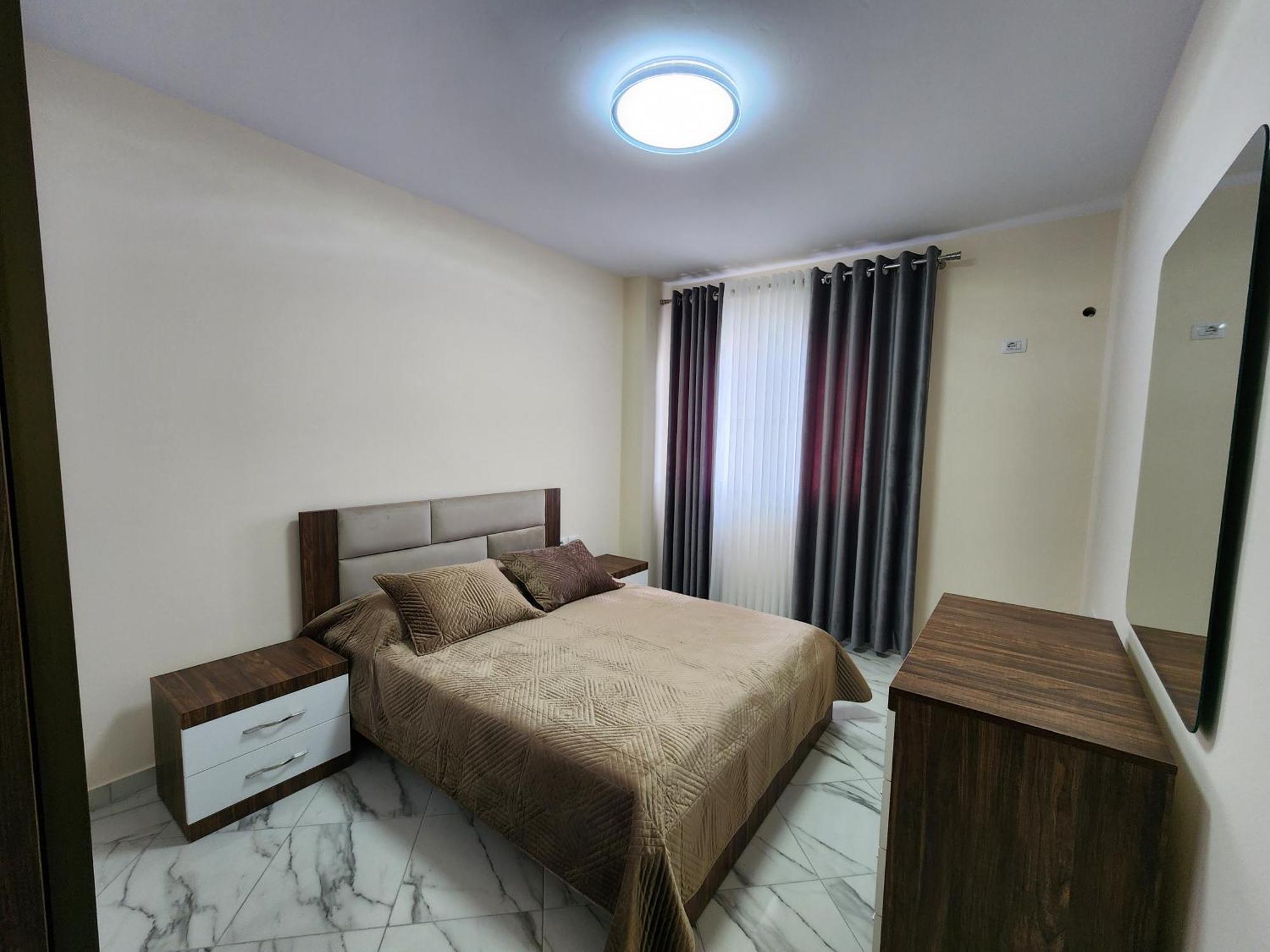 Vlorë E.I.R Apartments מראה חיצוני תמונה