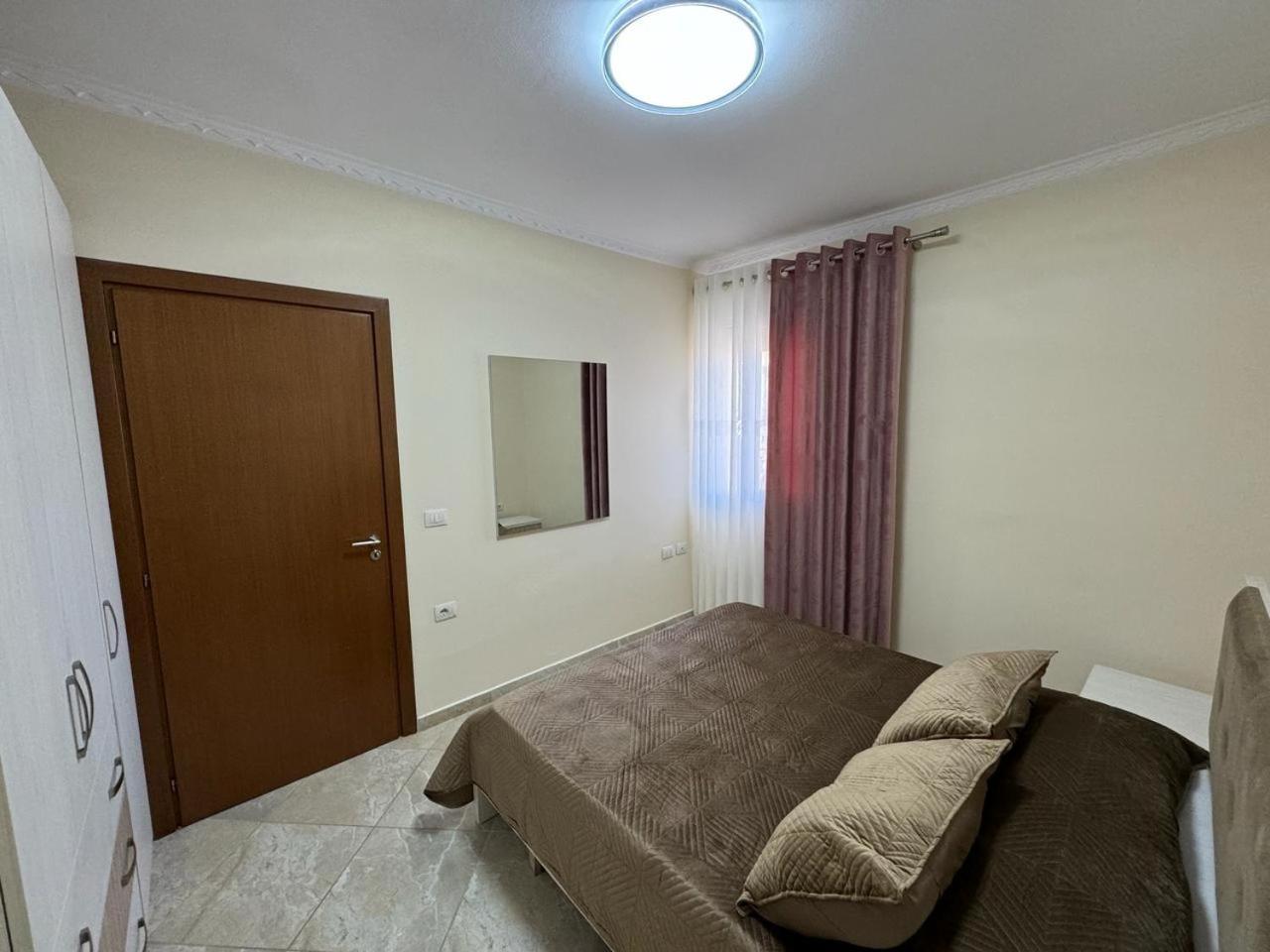 Vlorë E.I.R Apartments מראה חיצוני תמונה
